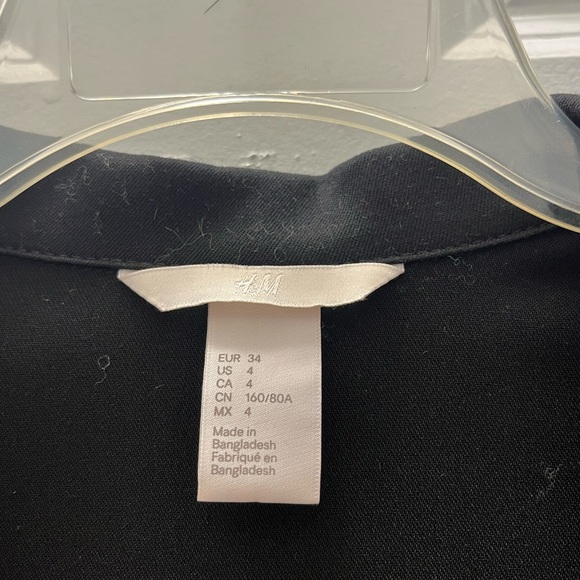 H&M Black Relaxed Fit Blazer - Picture 4 of 4